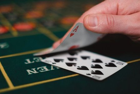 game dealer Debet